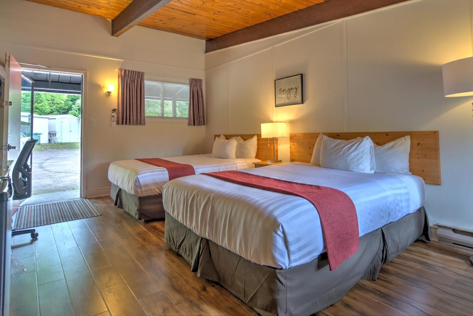 Lakeview Motel Haliburton Exterior photo